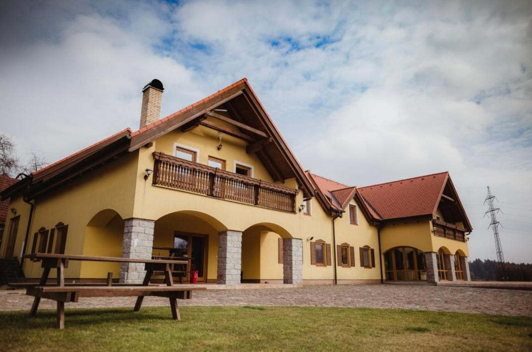Penzion Na Bouci Chotěboř Esterno foto